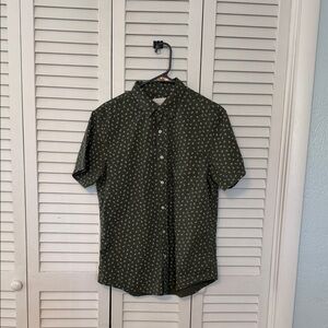 American Eagle Outfitters Olive Button Down Shirt